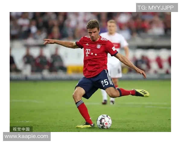 穆勒绝杀，拜仁慕尼黑险胜纽伦堡，稳居德甲榜首